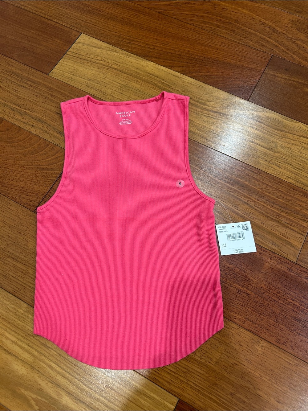 Ladies size S NWT pink AEO tank top